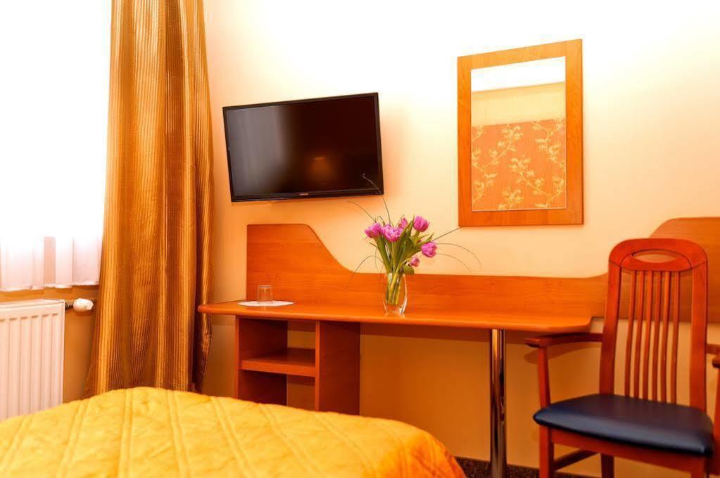 Villa Anna Gdansk - Noclegi Rooms - Free Parking Exterior foto